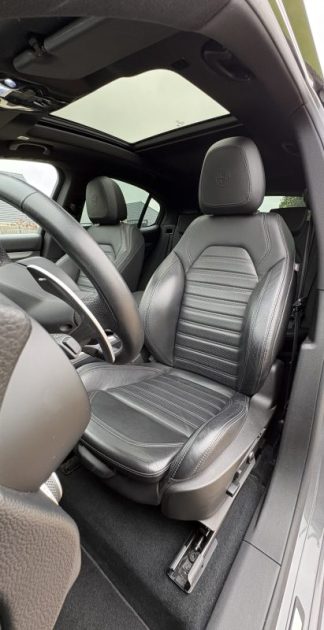 Alfa Romeo Stelvio Veloce Q4 210ch (Toit Panoramique | Sièges Chauffants | Coffre Électrique)