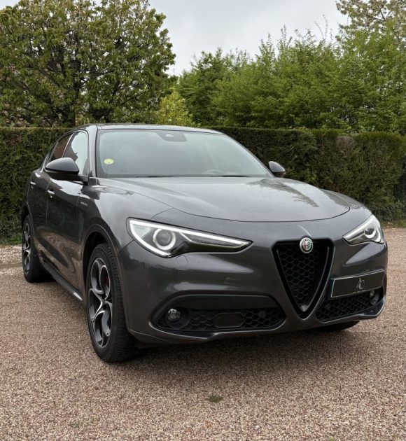 Alfa Romeo Stelvio Veloce Q4 210ch (Toit Panoramique | Sièges Chauffants | Coffre Électrique)