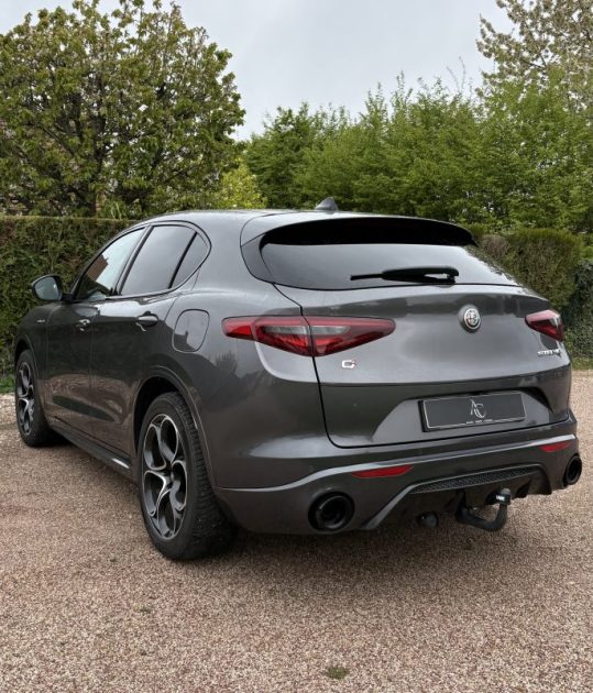 Alfa Romeo Stelvio Veloce Q4 210ch (Toit Panoramique | Sièges Chauffants | Coffre Électrique)