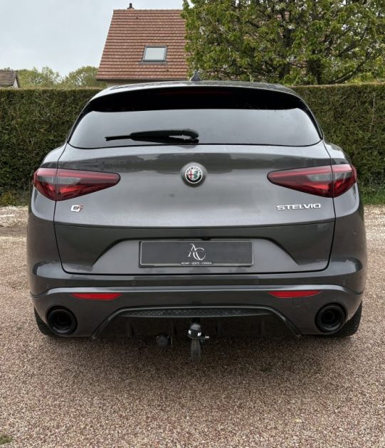 ALFA ROMEO STELVIO VELOCE Q4 210ch  TOIT PANORAMIQUE / SIÈGES CHAUFFANT / COFFRE ÉLECTRIQUE 