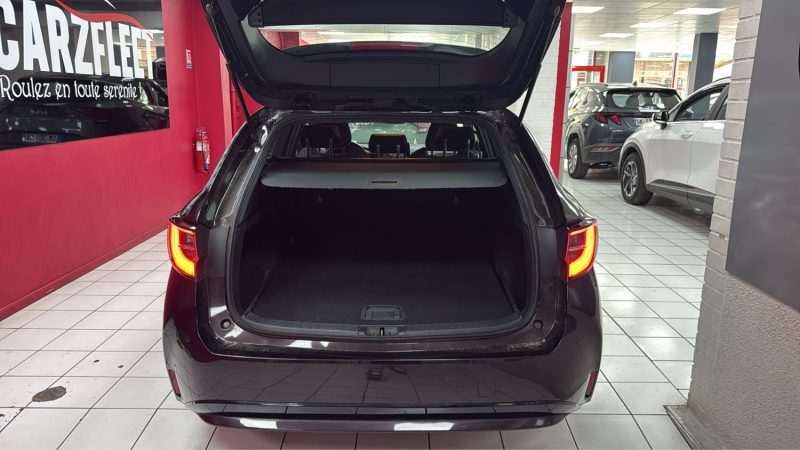TOYOYA COROLLA TOURING SPORTS 122cv DYNAMIC BUSINESS/1 ERE MAIN/TVA RECUPERABLE
