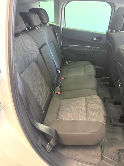 PEUGEOT 3008 1.6 HDI 16V 112 CV CONFORT PACK 2010