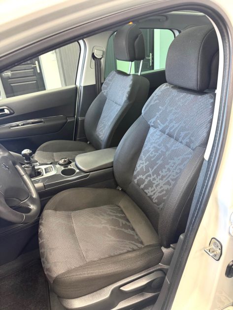 PEUGEOT 3008 1.6 HDI 16V 112 CV CONFORT PACK 2010