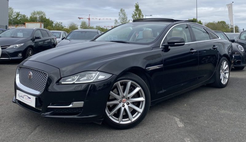 JAGUAR XJ 3.0D V6 300CV / Caméra De Recul - Toit Ouvrant - Siéges Electriques à Mémoire