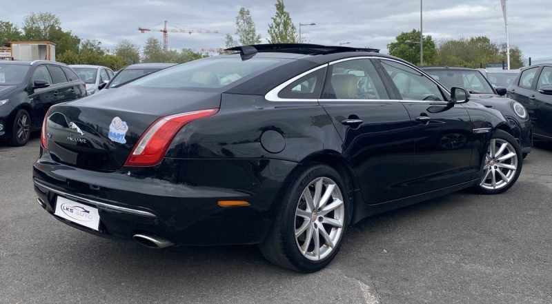 JAGUAR XJ 3.0D V6 300CV / Caméra De Recul - Toit Ouvrant - Siéges Electriques à Mémoire