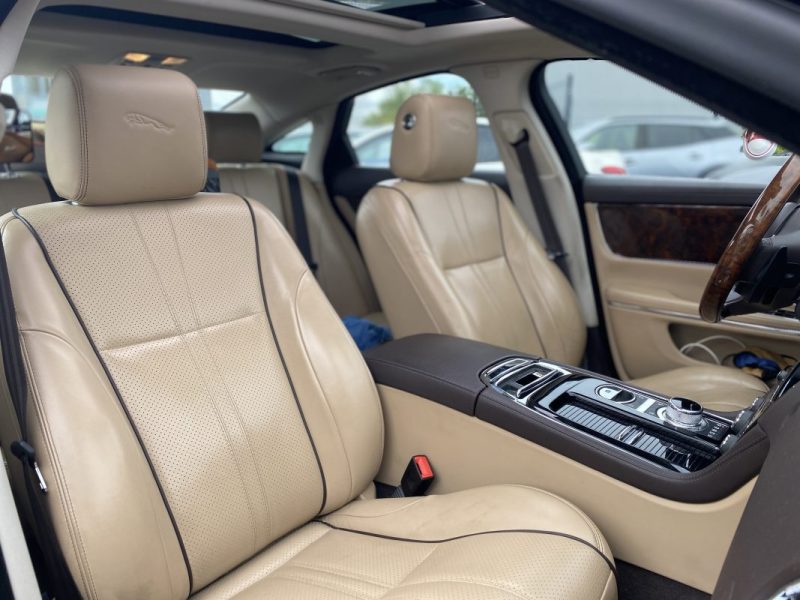 JAGUAR XJ 3.0D V6 300CV / Caméra De Recul - Toit Ouvrant - Siéges Electriques à Mémoire
