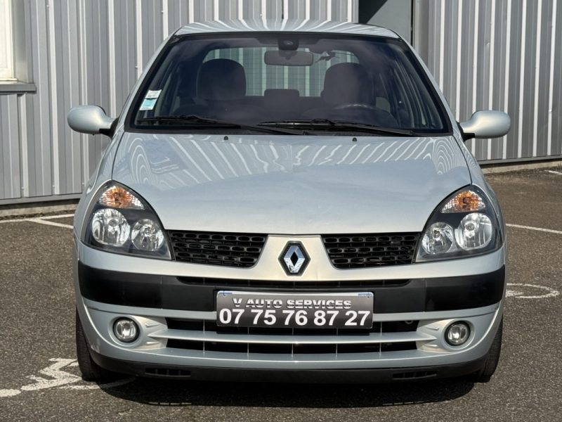 Renault Clio II (B/C65) 1.4 16v 98ch Expression Boite Auto