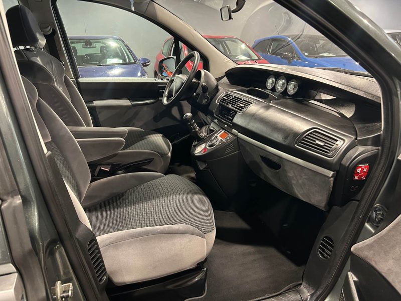 CITROEN C8 2.0 HDI 135CH 