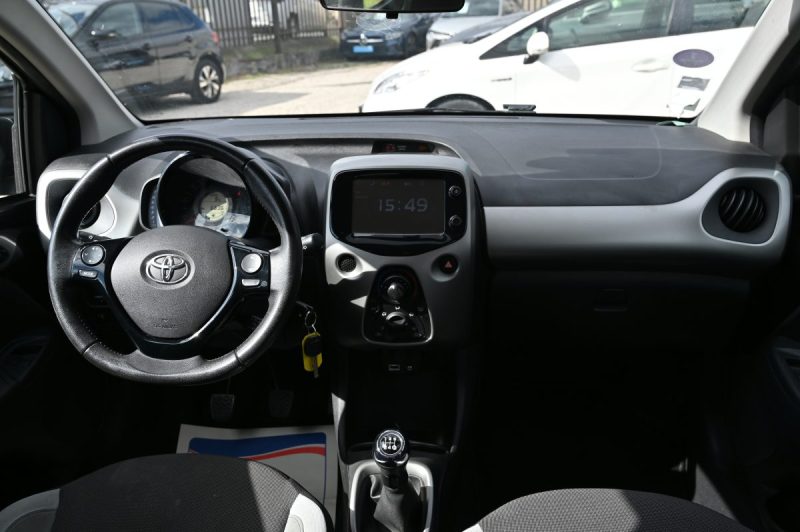 TOYOTA AYGO II 1.0 VVT-I 69Ch X-Play 5P 05/2018