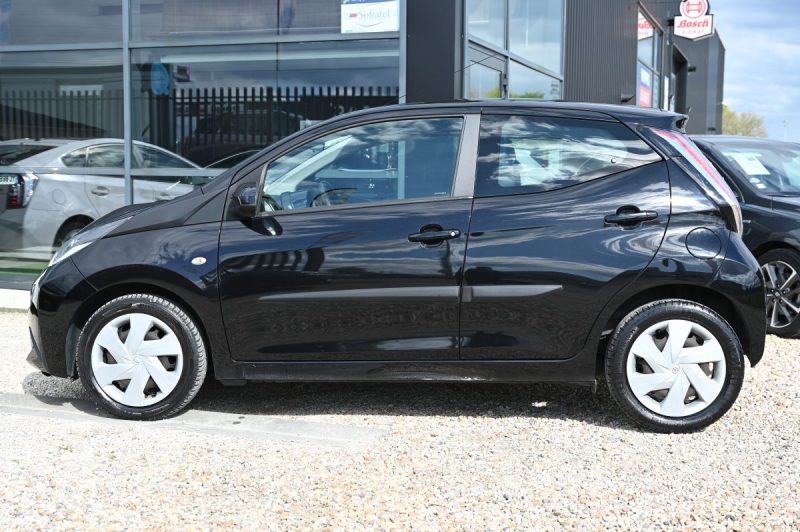 TOYOTA AYGO II 1.0 VVT-I 69Ch X-Play 5P 05/2018