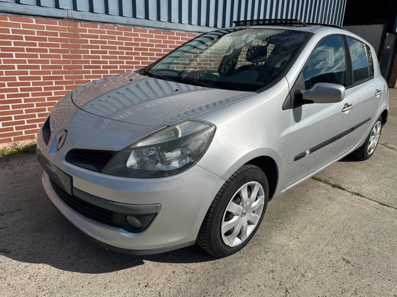 RENAULT CLIO III AUTHENTIQUE 1.2 16V 2008