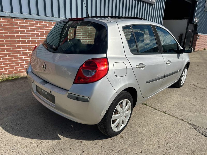 RENAULT CLIO III AUTHENTIQUE 1.2 16V 2008