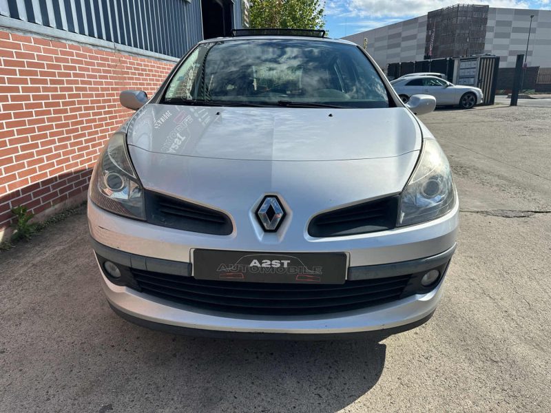 RENAULT CLIO III AUTHENTIQUE 1.2 16V 2008