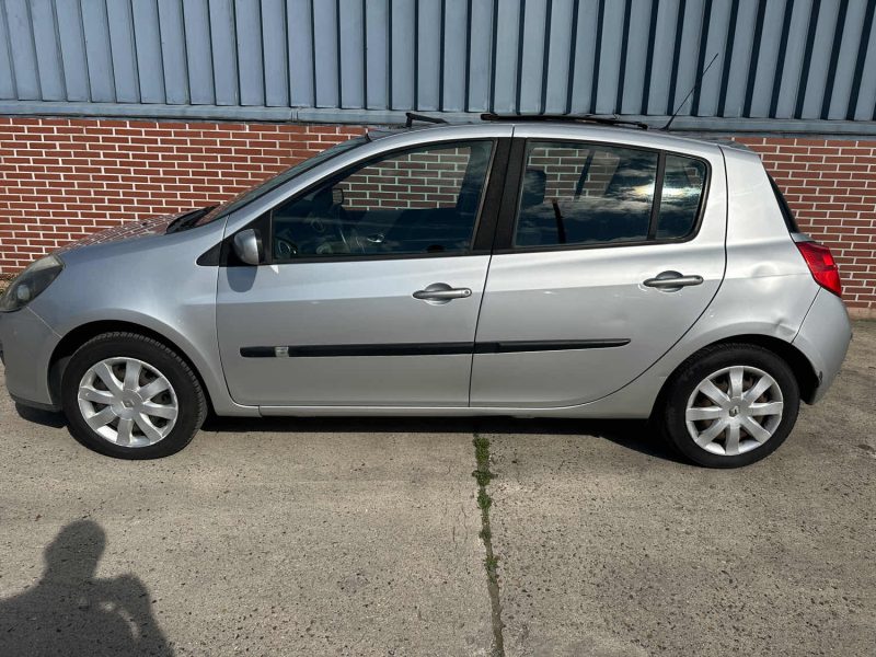 RENAULT CLIO III AUTHENTIQUE 1.2 16V 2008