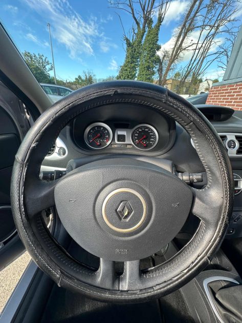 RENAULT CLIO III AUTHENTIQUE 1.2 16V 2008