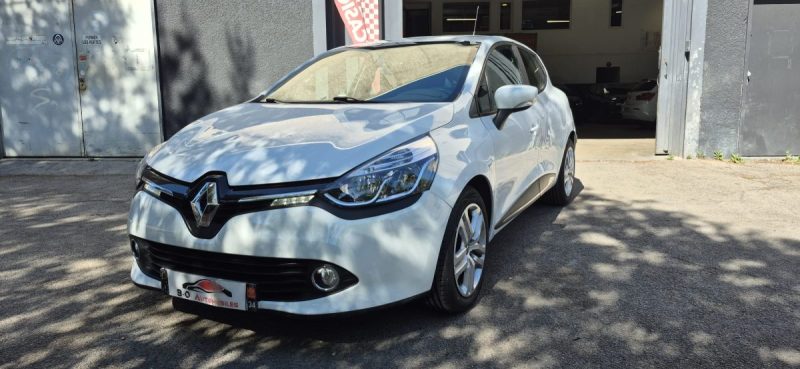 Renault CLIO IV 0.9l TCe 90ch, *Idéale jeune conducteur*, *Radar de recul*,