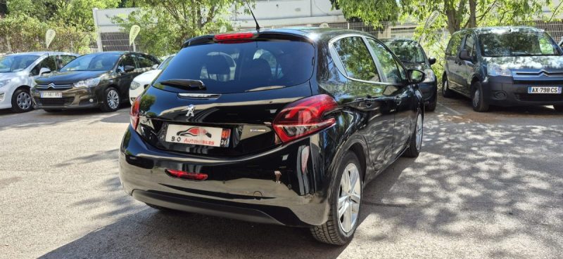 Peugeot 208 1.2 Vti  82ch Style Phase 2, *Clim*, *GPS*, *Radar de recul*