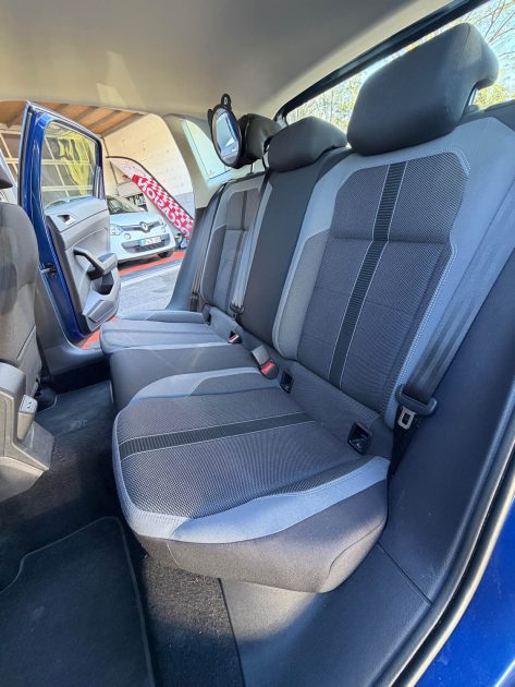 VOLKSWAGEN POLO 6 1.0 TSI 115 R-Line 