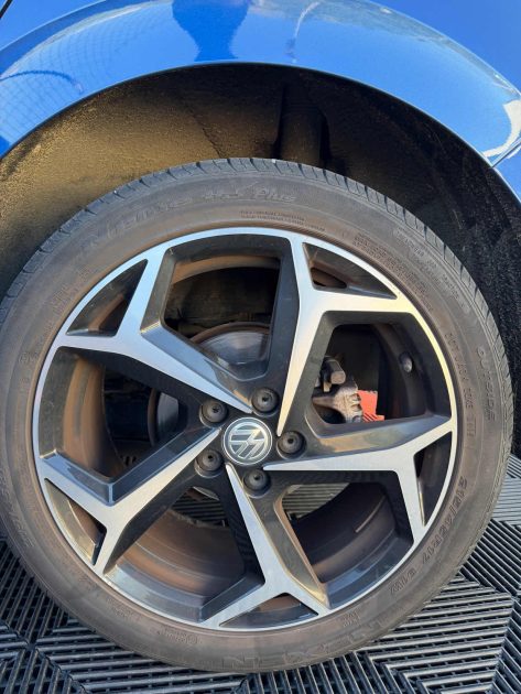 VOLKSWAGEN POLO 6 1.0 TSI 115 R-Line 