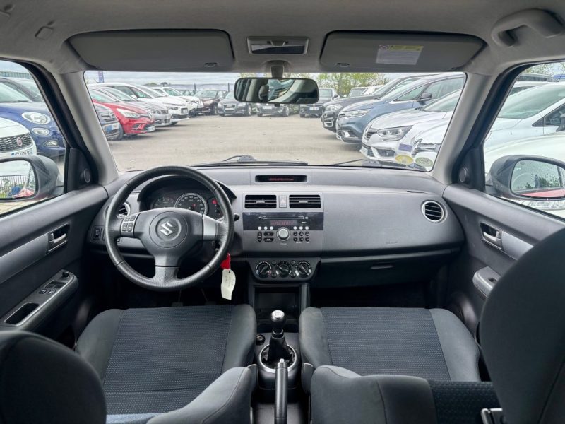 SUZUKI SWIFT III 1.3I 92CH VVT GL 2010