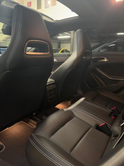 MAGNIFIQUE MERCEDES CLA 200 AMG LINE 156 CH (TOIT OUVRANT PANORAMIQUE,CAMÉRA DE RECUL, CARPLAY)