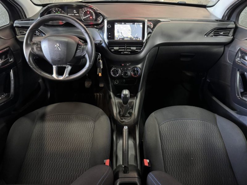 PEUGEOT 208 1.2 PURETECH 82CH E6.C SIGNATURE 5P 2019