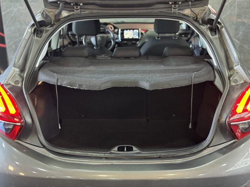 PEUGEOT 208 1.2 PURETECH 82CH E6.C SIGNATURE 5P 2019