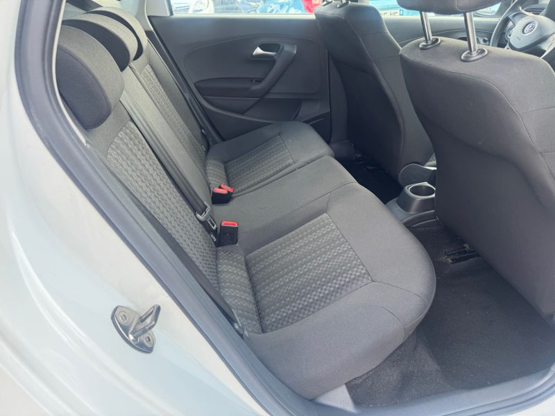 VOLKSWAGEN POLO 1.4 TDI 90CH BLUEMOTION  5P 2015