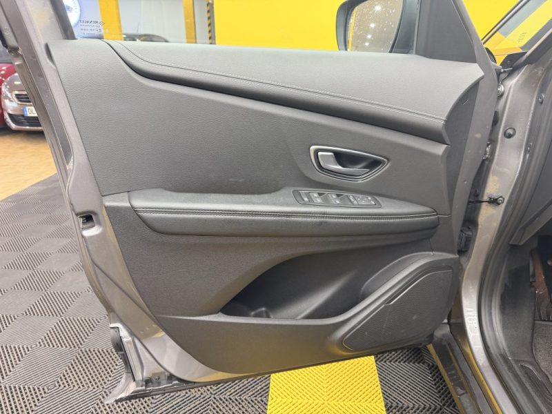 RENAULT SCENIC IV 1.3 TCE 140CH ENERGY INTENS