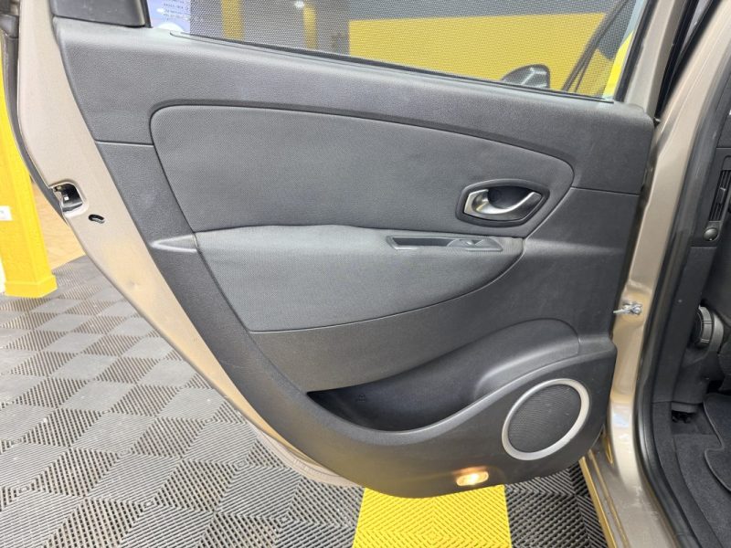 RENAULT SCENICIII 1.5 DCI 110 DYNAMIQUE EDC BOITE AUTOMATIQUE