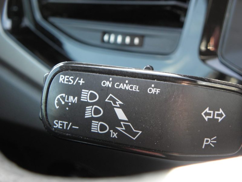 VOLKSWAGEN  POLO VI 1.6 TDI 80 CH COMFORTLINE - 4CV 2019