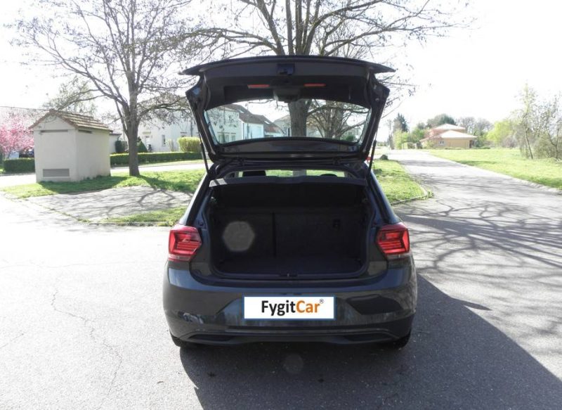 VOLKSWAGEN  POLO VI 1.6 TDI 80 CH COMFORTLINE - 4CV 2019