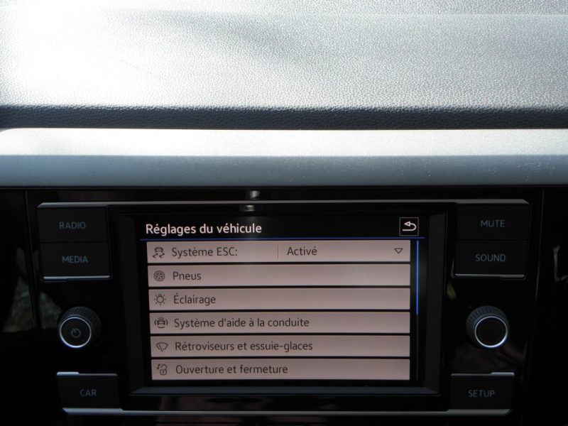 VOLKSWAGEN  POLO VI 1.6 TDI 80 CH COMFORTLINE - 4CV 2019