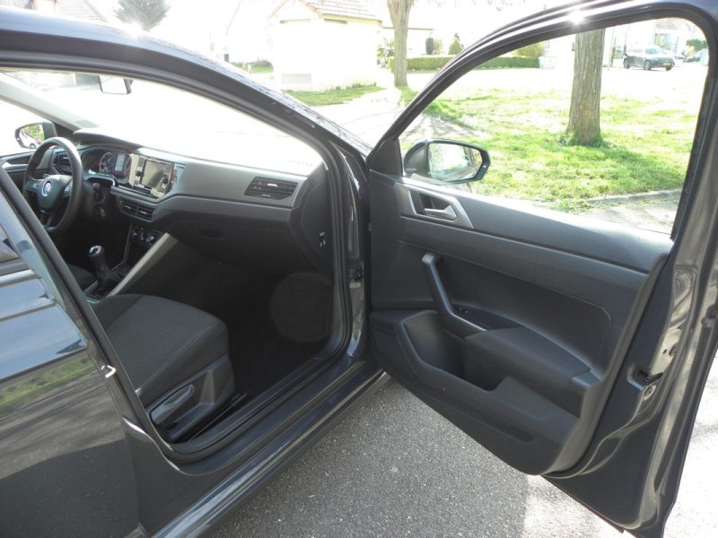 VOLKSWAGEN  POLO VI 1.6 TDI 80 CH COMFORTLINE - 4CV 2019