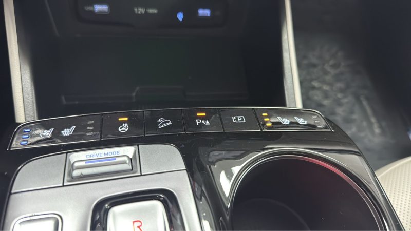 HYUNDAI TUCSON 1.6 SUV HYBRIDE ESSENCE 230cv EXECUTIVE TOIT PANORAMIQUE/1 ERE MAIN/TVA RECUPERABLE