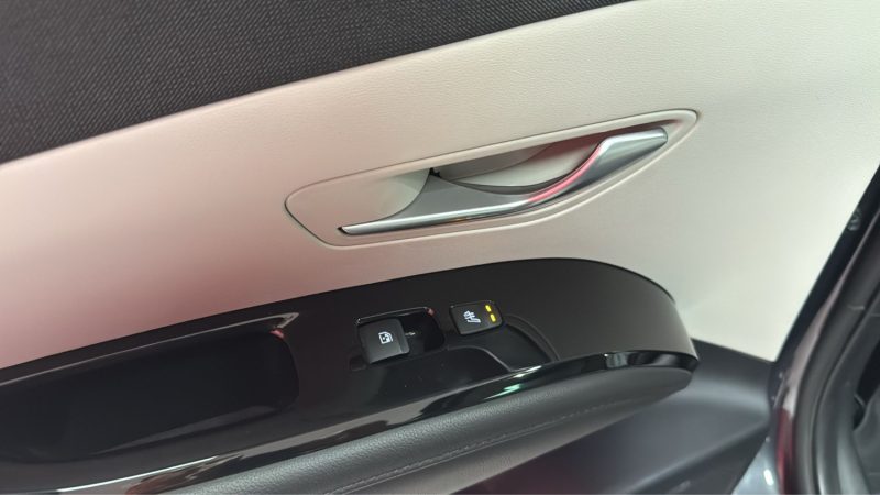 HYUNDAI TUCSON 1.6 SUV HYBRIDE ESSENCE 230cv EXECUTIVE TOIT PANORAMIQUE/1 ERE MAIN/TVA RECUPERABLE