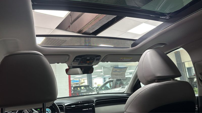HYUNDAI TUCSON 1.6 SUV HYBRIDE ESSENCE 230cv EXECUTIVE TOIT PANORAMIQUE/1 ERE MAIN/TVA RECUPERABLE