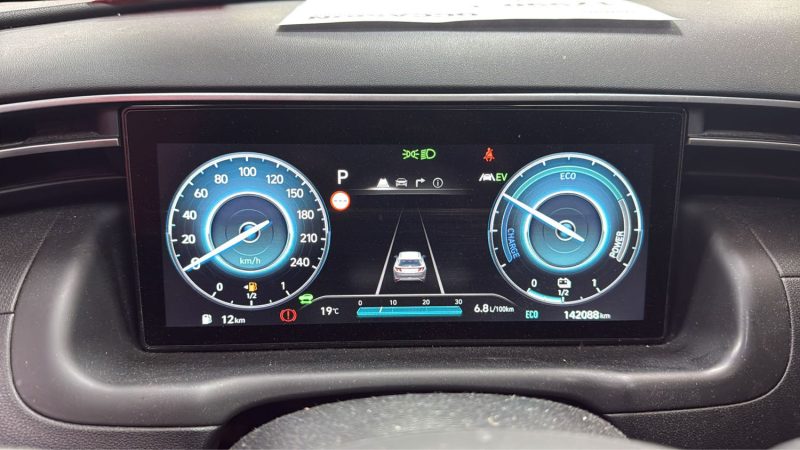 HYUNDAI TUCSON 1.6 SUV HYBRIDE ESSENCE 230cv BUSINESS/1 ERE MAIN/TVA RECUPERABLE