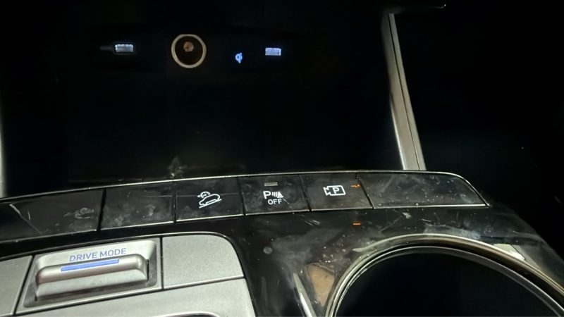 HYUNDAI TUCSON 1.6 SUV HYBRIDE ESSENCE 230cv BUSINESS/1 ERE MAIN/TVA RECUPERABLE