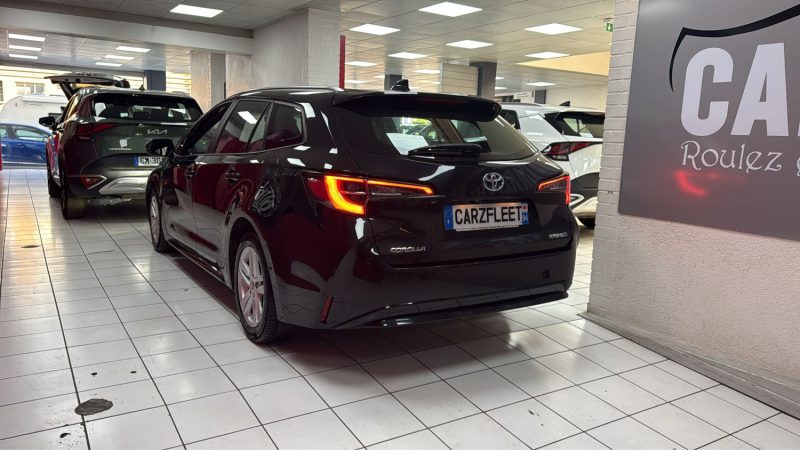 TOYOYA COROLLA TOURING SPORTS 122cv DYNAMIC BUSINESS/1 ERE MAIN/TVA RECUPERABLE