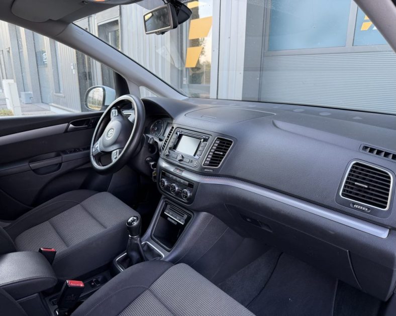 VOLKSWAGEN SHARAN 7 PLACES - 2.0 TDI 140CH BLUEMOTION - Confortline Business