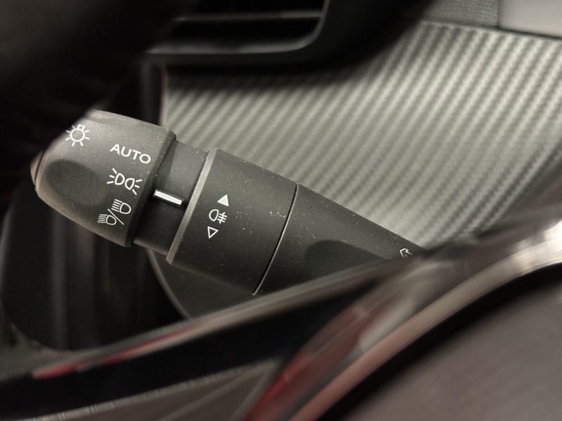 PEUGEOT 2008 II 1.5 BLUEHDI 110CH S&S ACTIVE - 1ère main - CT vierge - Très bon état -