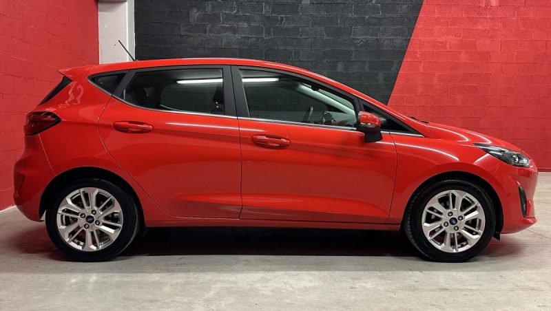 FORD FIESTA 1.0 HYBRID 125CH TITANIUM BUSINESS - Très bon état général - CT Vierge - 1ère main -