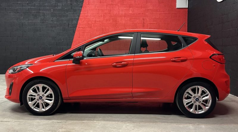 FORD FIESTA 1.0 HYBRID 125CH TITANIUM BUSINESS - Très bon état général - CT Vierge - 1ère main -