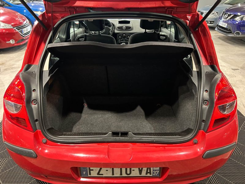 RENAULT CLIO 3  1.6I 110CH