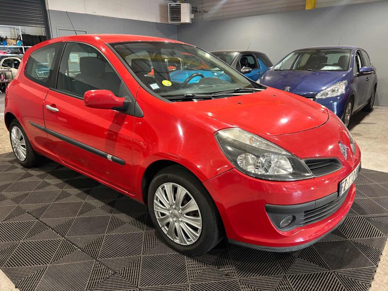 RENAULT CLIO 3  1.6I 110CH