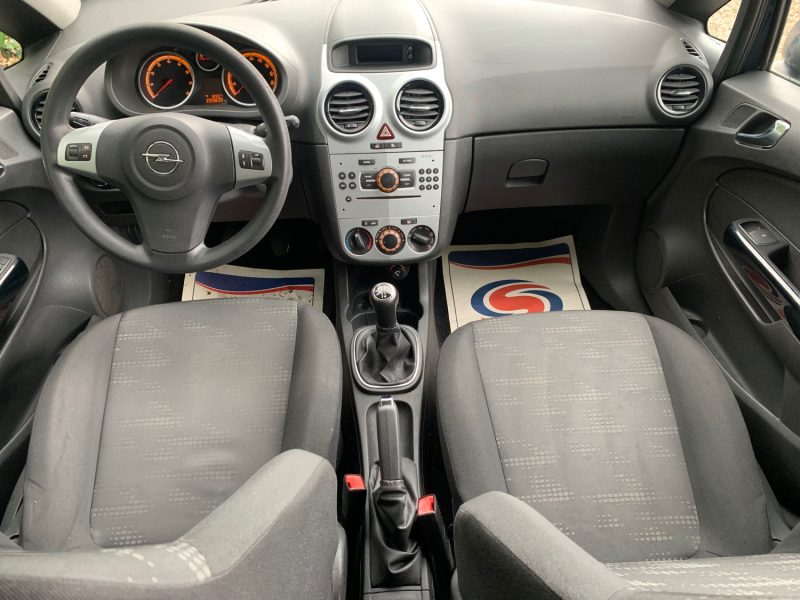 OPEL CORSA D 1.2 2012