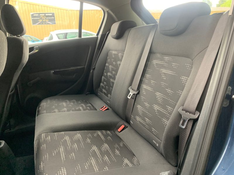 OPEL CORSA D 1.2 2012