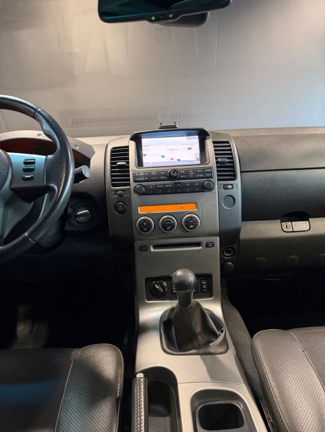 NISSAN NAVARA 2.5 DCI DOUBLE CAB LE 4X4 2007