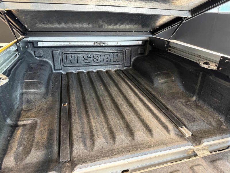 NISSAN NAVARA 2.5 DCI DOUBLE CAB LE 4X4 2007